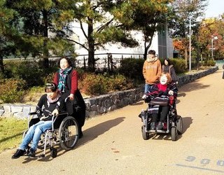 11월 06일 글쓰기 소모임 (서호공원에서)